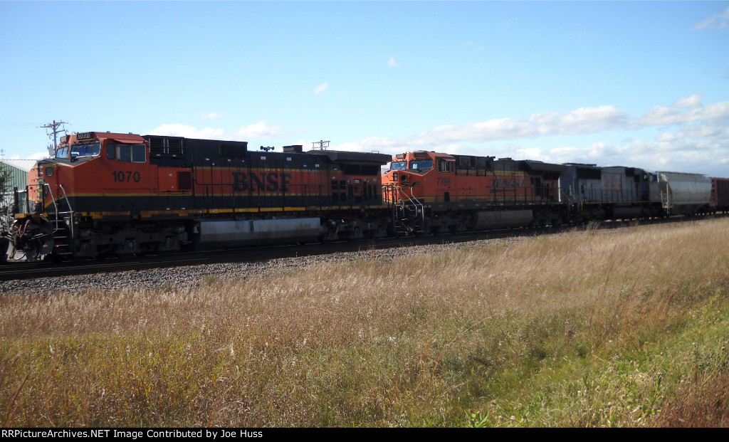 BNSF 1070 East